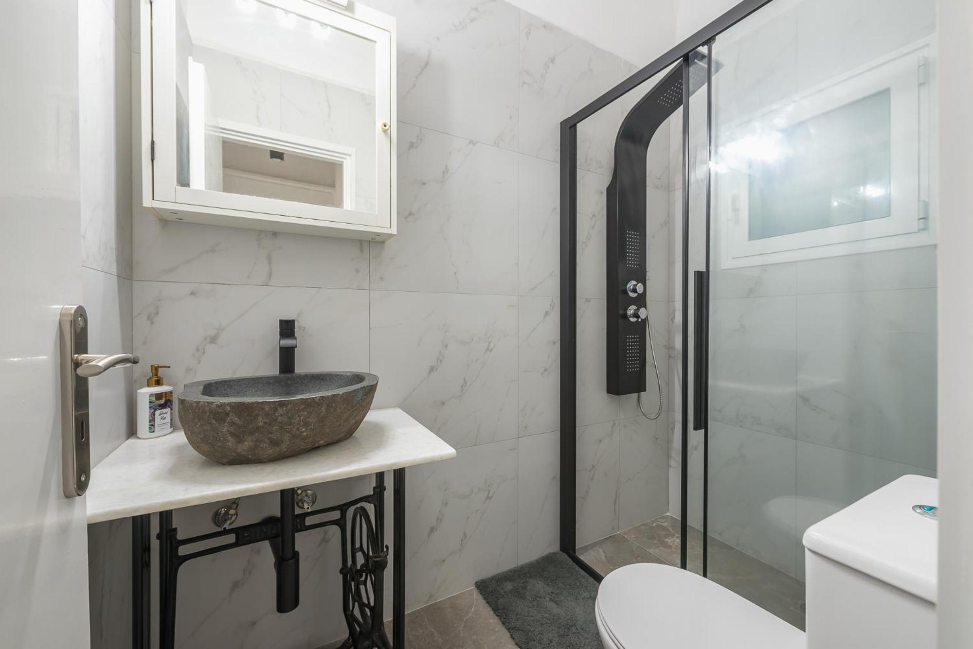 Stylish Luxury Apartment At Ampelokipi Metro Station Athens Exterior photo