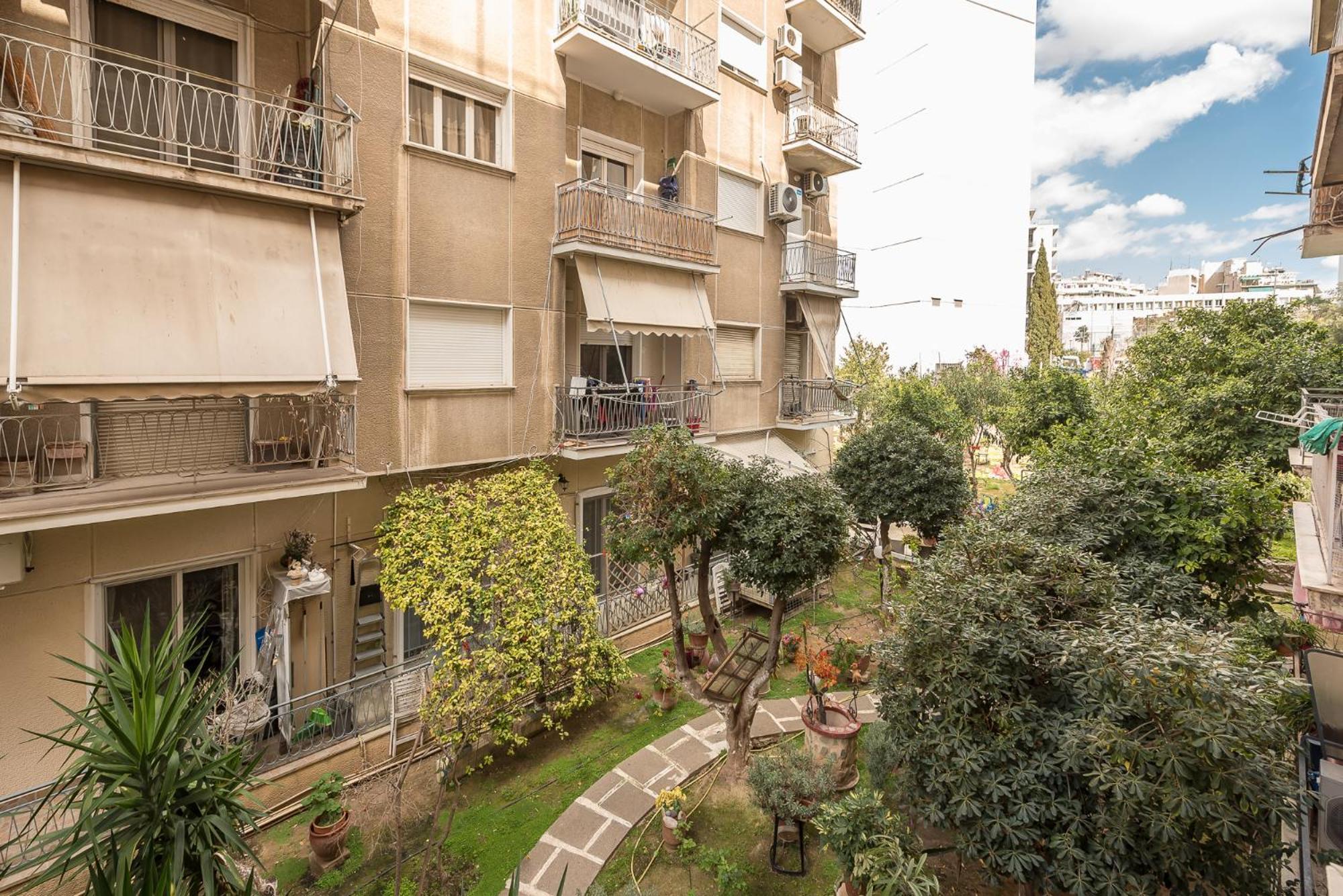 Stylish Luxury Apartment At Ampelokipi Metro Station Athens Exterior photo