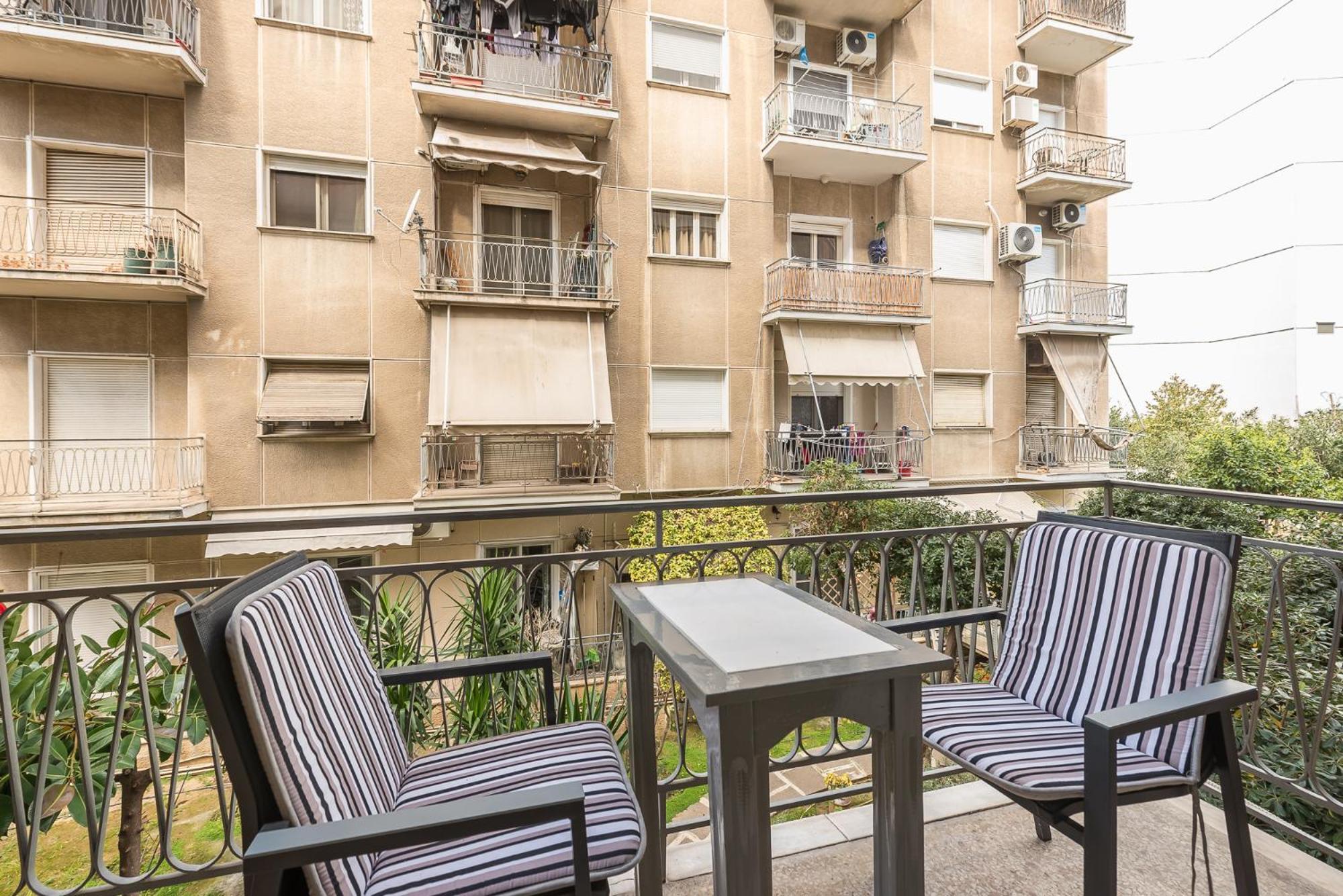 Stylish Luxury Apartment At Ampelokipi Metro Station Athens Exterior photo